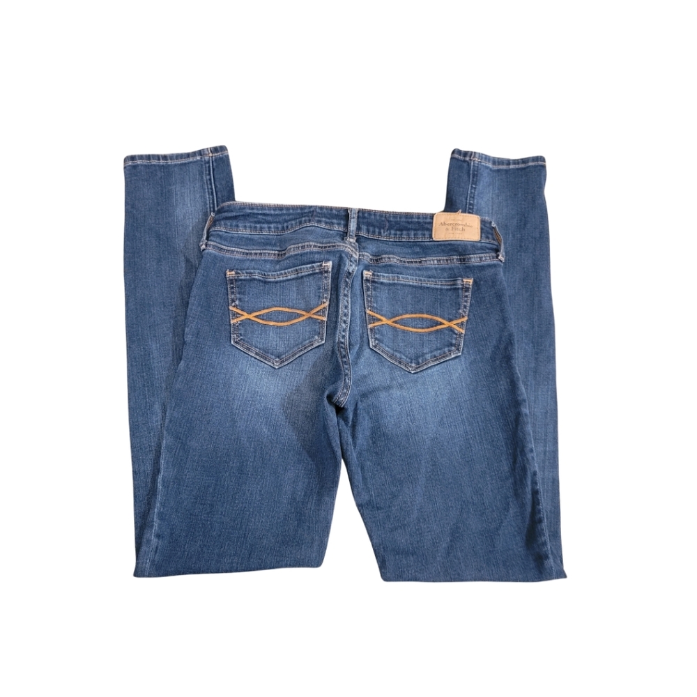 The A&F Jegging | Original Back Pocket Stitching | Size 2 | Dark Wash